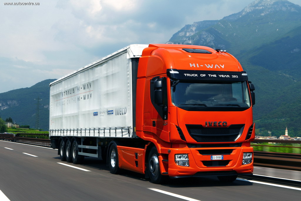 тягач Iveco Stralis, оснащенный двигателем на сжатом природном газе